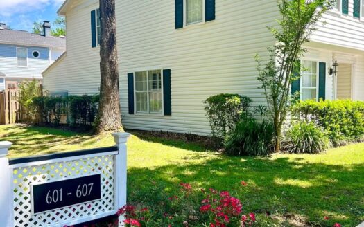 270 Hillcrest Road Unit 607 Mobile, AL 36608