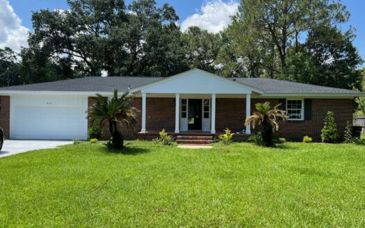 4113 Canal Circle E Mobile, AL 36619