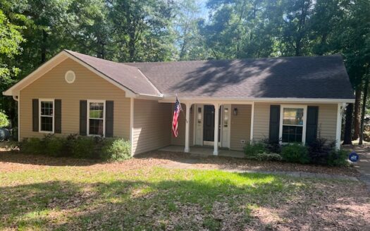 8221 Pinebough Avenue Mobile, AL 36695