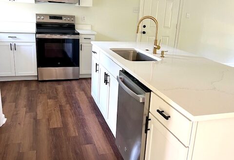 4113 Canal Circle E Mobile, AL 36619