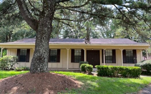 1712 Longmeadow Road Mobile, AL 36609