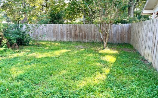 2121 Woodhillcrest Drive Mobile, AL 36609
