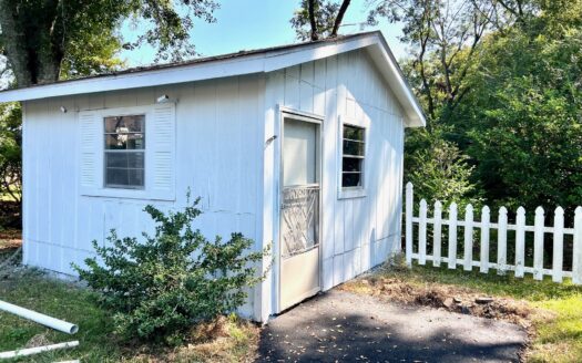2121 Woodhillcrest Drive Mobile, AL 36609